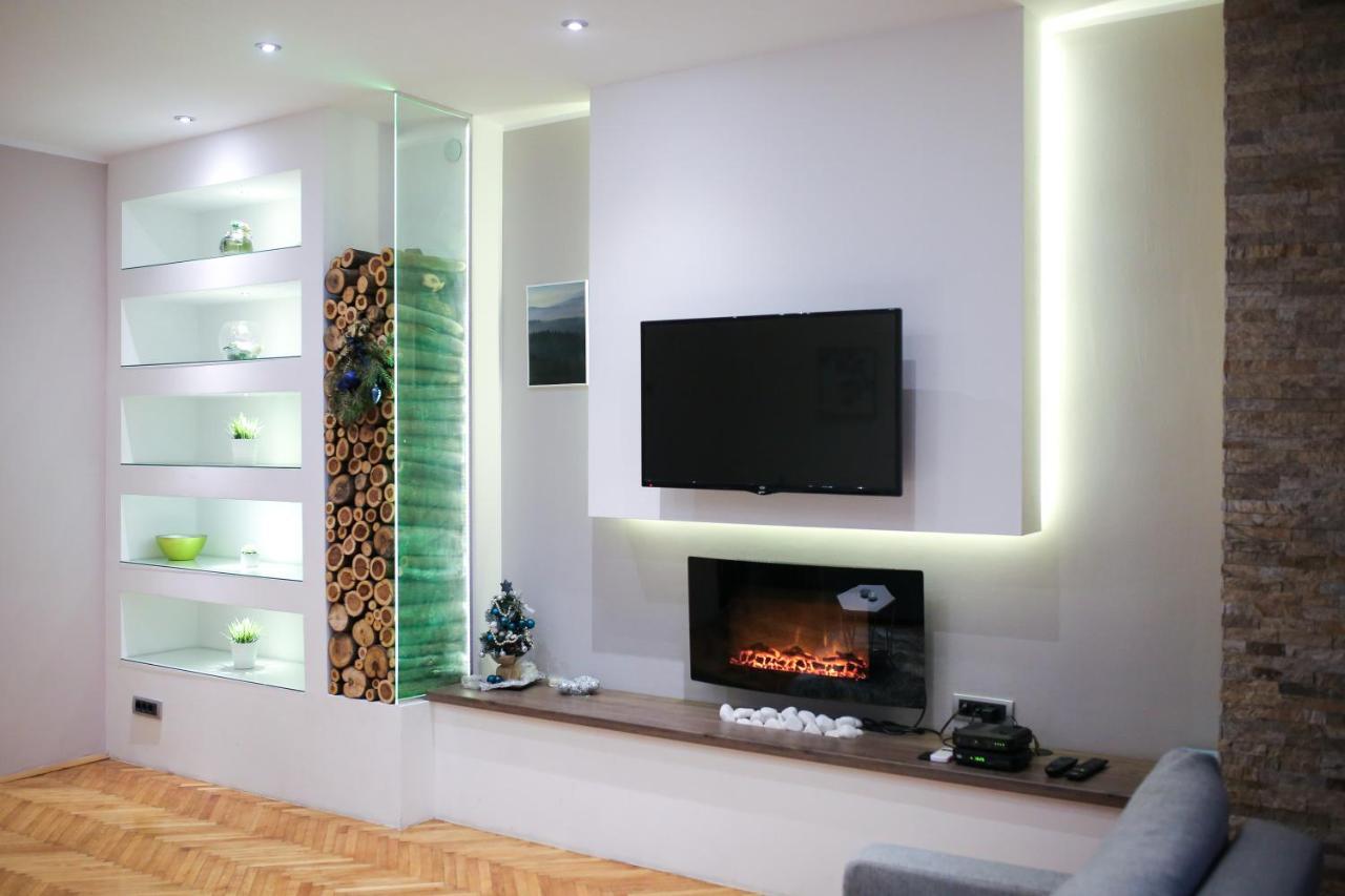 Chimney Modern Apartment โนวีซาด ภายนอก รูปภาพ